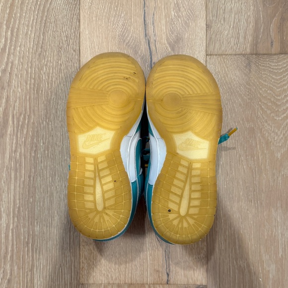 EUC - Nike Dunk White/Washed Teal-kumquat Women's Sneakers - Picture 4 of 5